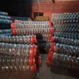 Rouleau <span class=keywords><strong>de</strong></span> bande <span class=keywords><strong>de</strong></span> confidentialité en fer galvanisé revêtu <span class=keywords><strong>de</strong></span> PVC pour clôture en treillis métallique - Clôture <span class=keywords><strong>de</strong></span> sécurité pour ranch, forte <span class=keywords><strong>tension</strong></span> - Product Image 4