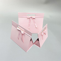 Boîtes cadeaux portables triangulaires avec poignée en ruban, boîtes à friandises pour les faveurs de mariage, les cadeaux d'anniversaire, les souvenirs pour les invités, sacs d'emballage