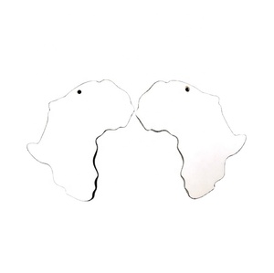 Alta calidad al por mayor África <span class=keywords><strong>mapa</strong></span> forma sublimación en blanco prensa <span class=keywords><strong>de</strong></span> calor transferencia madera MDF pendientes - Product Image 2