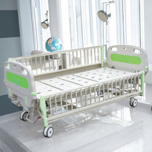 病院および子供の部屋のためのアルミニウムクランクが付いている子供のマニュアル病院のベッド - Product Image 6