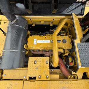 รถขุดตีนตะขาบ CAT 340D มือสอง น้ำหนัก 40 ตัน ของแท้จาก Caterpillar เครื่องยนต์ C9 ชั่วโมงการทำงานต่ำ เหมาะสำหรับงานเหมืองและก่อสร้างในกินี - Product Image 3