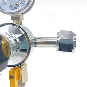 Regulador de Presión de Latón para Elaboración Casera de Cerveza, Reductor de Gas CO2 de 0-60 PSI, Regulador Primario para Elaboración Casera de Cerveza - Product Image 4