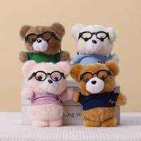 En gros, Mini ours en peluche de 14 cm, porte-clés pendentif, animal en peluche OEM avec lunettes et T-shirt, pour boutique de cadeaux et machine à griffes