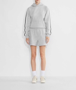 Pantalones Cortos de <span class=keywords><strong>Mujer</strong></span> Grises de Moda OEM, Nuevos, de Algodón Grueso y Suave con Bolsillos, Ropa de Estar por Casa, Estilo <span class=keywords><strong>Cargo</strong></span> - Product Image 1