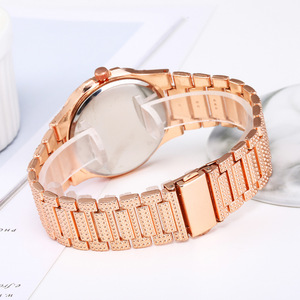 Commercio all'ingrosso di lusso stile oro <span class=keywords><strong>bianco</strong></span> 2 toni Hip Hop <span class=keywords><strong>quadrante</strong></span> al quarzo diamante cristallo ghiacciato <span class=keywords><strong>orologio</strong></span> da polso per gli uomini - Product Image 5