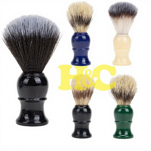Brocha de Afeitar para Hombre Hooper and Company HAC-SB-001824, Pelo de Texugo Silvertip, Mango de Madera, Uso Sostenible en Barberías y Salones - Product Image 1