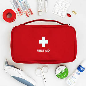 Trousse de survie de voyage avec logo personnalisé, trousse de premiers soins rouge en Oxford, sac de transport portable avec fermeture éclair, étui de rangement médical d'urgence, en stock - Product Image 1