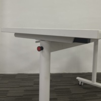 Bureau d'ordinateur moderne avec pieds de table pliants en métal portable Mobilier de bureau à domicile peu encombrant Bureau d'école pliable pour ordinateur portable