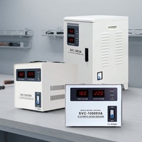 Régulateur de tension automatique à servomoteur SVC haute efficacité 5KVA 10KVA monophasé 220V pour usage domestique et industriel CE