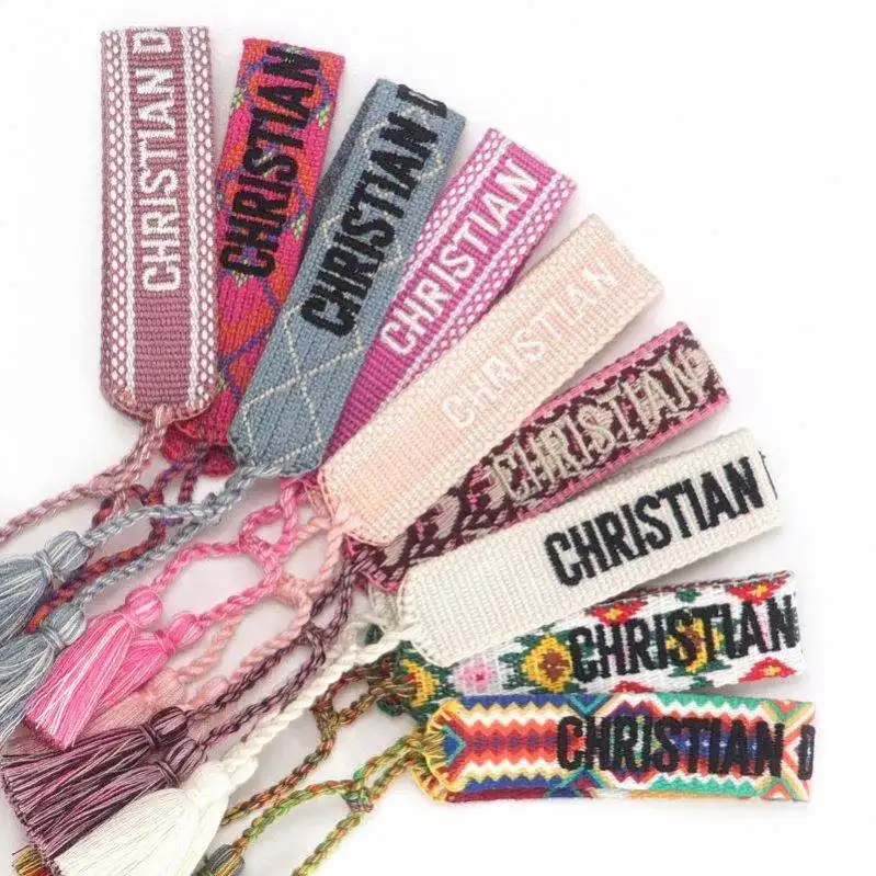 Logo personalizzato ricamo amicizia braccialetto intrecciato a mano puro braccialetto con frange in tessuto regolabile da donna cristiana a 185 colori