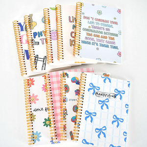 Collection de Planners A5 à spirale – Cadeau pour les fans du Monde Magique – Bloc-notes Agenda à couverture rigide avec dorure à chaud – Souvenir - Product Image 1