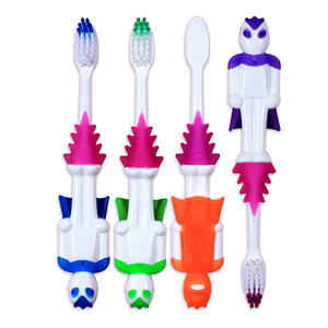 Cepillo de dientes para niños con mango en forma de <span class=keywords><strong>Superman</strong></span> de dibujos animados para bebés y niños Cerdas Súper suaves OEM aceptable - Product Image 2