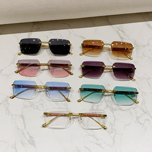 משקפי שמש מלבניים משני צבעים אופנתיים UV400 עם מסגרת עץ, ללא מסגרת אופטית, קצוות חתוכים, הגנה חיצונית לגברים - Product Image 2