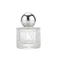 Flacon de parfum rectangulaire en verre vide haut de gamme 50 ml avec bouchon à sertir, motif rayé, couvercle noir de luxe, pulvérisateur à pompe, diffuseur à bâtonnets personnalisé