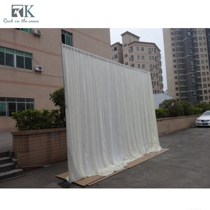 ฉากหลังงานแต่งงานแบบติดผนัง ดีไซน์เรียบหรู พร้อมผ้าคลุมแบบครบชุด - Product Image 2