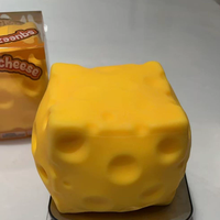 Balle anti-stress populaire en forme de fromage, fabriquée en TPR hautement malléable, à rebond lent et compressible