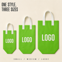 Sac cadeau personnalisé en tissu non tissé vert lime avec poignées blanches, base hexagonale pliable pour promotion et courses