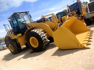 Chargeuse sur pneus Caterpillar 950GC d'occasion comme neuve, moteur, boîte de vitesses, pompe, faible nombre d'heures de fonctionnement, performance importée d'origine - Product Image 5