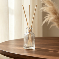 Bouteille diffuseur de parfum en verre côtelé de luxe avec bouchon sphérique rond 100ml 200ml – Bouteilles d'huile parfumée transparentes cannelées en gros