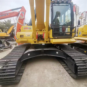 Excavadora Komatsu PC 220-8 Usada, Original de Japón, de Segunda Mano, con Motor Cummins, Componentes Principales Incluyendo Motor, Caja de Cambios y Bomba de Engranajes - Product Image 3