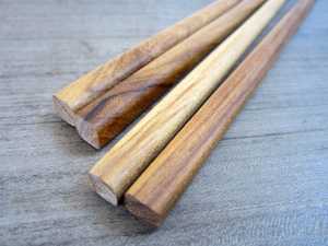 Baguettes en bois de qualité supérieure, légères et durables, pour la cuisine asiatique et les repas quotidiens - Product Image 5