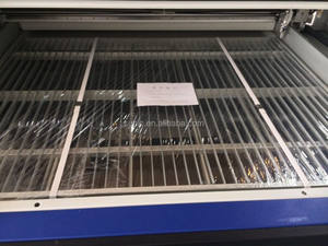 Machine de découpe et de gravure laser CO2 <span class=keywords><strong>ARGUS</strong></span> 1390/1610 Mise au point automatique avec type de portique Prend en charge les formats graphiques AI et PLT - Product Image 3