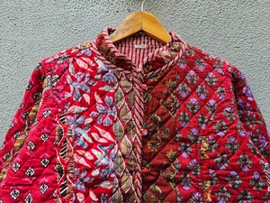 Veste Kantha matelassée en coton 100% indien, faite à la main, personnalisable, imprimé indien, style bohème, pour femme, manteau d'hiver - Product Image 3
