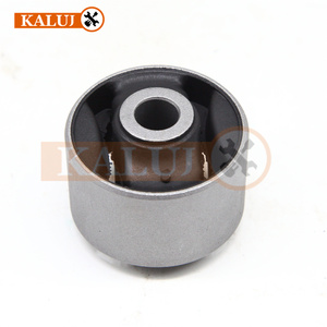 Kaluj Douille de suspension arrière droite Petites bagues de bras de commande 48760-42010 4876042010 pour Toyota RAV 4 III (_ A3 _) RAV 4 IV (_ A4 _) - Product Image 4