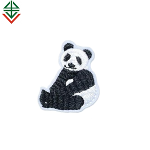 Vente en gros de patchs de broderie Panda patchs <span class=keywords><strong>Velcro</strong></span> autocollants de broderie Panda personnalisés pour vêtements - Product Image 6