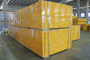 Pannello Doka <span class=keywords><strong>3</strong></span> strati <span class=keywords><strong>compensato</strong></span> formato foglio 500x2000 2500 3000mm 21mm 27mm legno di pino per cantiere - Product Image 3