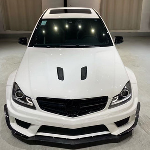ชุดแต่งสไตล์ C63 AMG สำหรับรถยนต์ C-CLASS ปี 2007-2014 ชุดใหม่ครบชุด กันชนแบบ Wide พร้อมท่อไอเสีย สำหรับ W204 C-CLASS W204 - Product Image 4