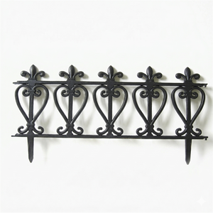 Lot de 4 clôtures de jardin réutilisables en plastique noir de style victorien pour aménagement paysager extérieur - Product Image 1