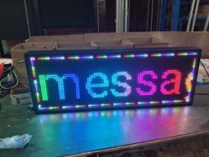 39.76X14.57 pouces P10 barre d'écran extérieur polychrome Led signe défilement texte Led signes extérieur programmable LED écran WIFI modifier - Product Image 6