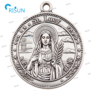 Collana con Medaglione Personalizzato di Santa Lucia di Siracusa, Pendente Centrale del Rosario, Medaglia Religiosa Cattolica di Santa Lucia - Product Image 2