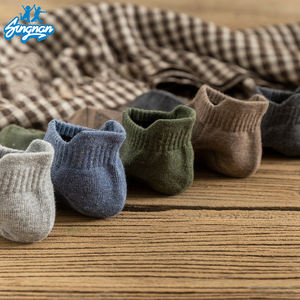 <span class=keywords><strong>Chaussettes</strong></span> montantes solides pour hommes, prix bas, vente en gros, logo personnalisé, respirantes, tricotées, en coton, blanche - Product Image 4