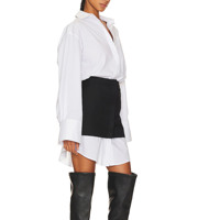 2023 robe automne/hiver conception d'échantillon de jupe de chemise blanche de haute qualité