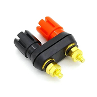 Connecteurs banane, bornes de connexion rouge et noir, connecteur d'amplificateur, borne de liaison, prise banane pour haut-parleur, prise jack..