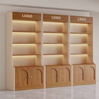 Vitrines de présentation de produits de beauté de luxe sur mesure et étagères murales en bois pour les magasins de détail