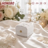 Boîte à bijoux gaufrée Hongbo avec boîte à bague en velours floqué