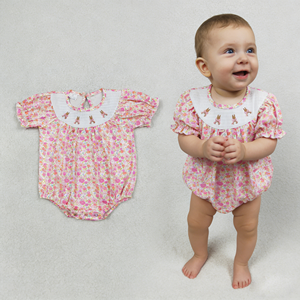 RTS Mono de burbuja smockeado para niñas pequeñas de Pascua, con bonito estampado floral, al por mayor, de algodón y elastano, informal, para bebé - Product Image 1