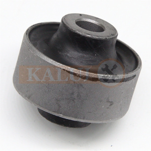 Kaluj Douille de bras de commande avant 45262-79J00 45540-58M00 45540-63J00 pour SUZUKI SWIFT SX4 VITARA OPEL AGILA - Product Image 1
