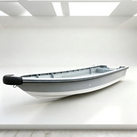 Bateau de pêche en mer en fibre de verre 4,8m/5,3m/5,8m, bateau de transport à coque en V profond, commande manuelle, poste de pilotage arrière, vente en gros usine