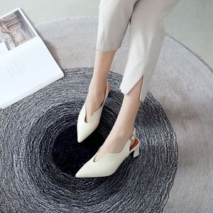 Escarpins élégants et professionnels Xuanhui Fashion beiges à <span class=keywords><strong>bout</strong></span> pointu, talon épais de 5,5 cm, bride arrière et découpe en V pour femme - Product Image 5