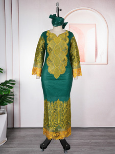 Abito etnico africano in tessuto Bazin con ricami e strass, abito lungo con foulard. - Product Image 6