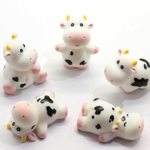 100pcs Landscape Mini Cattle Ornaments Fairy Garden Christmas Decor Little Statue Cow Milk Bottle Figurines New Year Home Decor