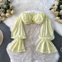 En stock – Nouveauté : Ensemble deux pièces élégant pour femme – Haut bandeau smocké à manches longues et jupe – Tenue de plage – Tailles S-L