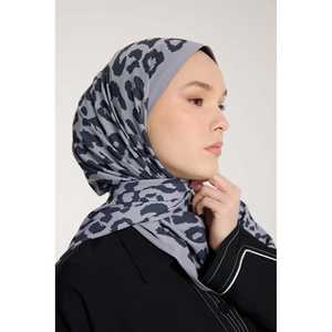 Pure Tone Hijab Leopard Print Silver Smoke <b>Grey</b> Polyester Daily Wear Middle East Style - Product Image 4