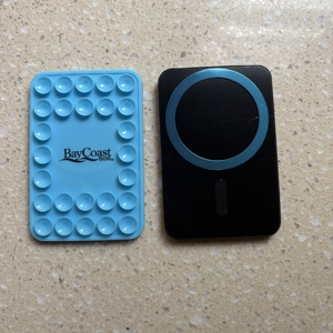 Magnetic Mobile <b>Phone</b> <b>Holder</b> Stand Silicone Suction Cup Universal 4.7-7inch Strong N52 Magnet Portable Customized Color Clear - Product Image 4