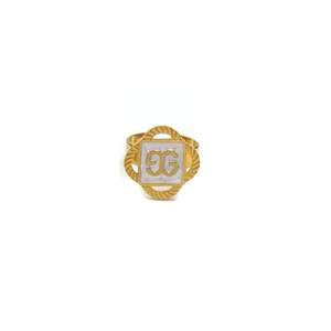 แหวนแฟชั่น สแตนเลสสตีล 316L ชุบทอง PVD ดีไซน์โลโก้ GG รูปทรงสี่เหลี่ยม - Product Image 1