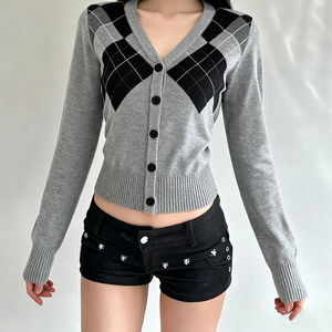 เสื้อคาร์ดิแกนสไตล์วินเทจลายสก็อตติดกระดุมหน้า แขนยาว คอวี ผ้าโพลีเอสเตอร์/คอตตอน ผลิตตามแบบ OEM - Product Image 2